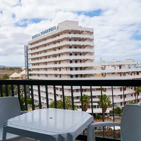 Apartament Americas *